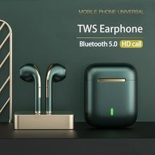 Load image into Gallery viewer, Wireless Bluetooth Headphone HIFI Heavy Bass No Delay www.technoviena.com
