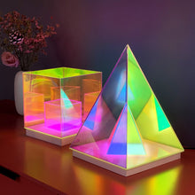 Cargue la imagen en el visor de la galería, Acrylic LED Pyramid Night Light with Remote Control www.technoviena.com
