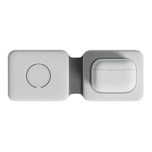 Cargue la imagen en el visor de la galería, 3 in 1 Foldable Magnetic Wireless Charger For iPhone AirPods Apple Watch www.technoviena.com
